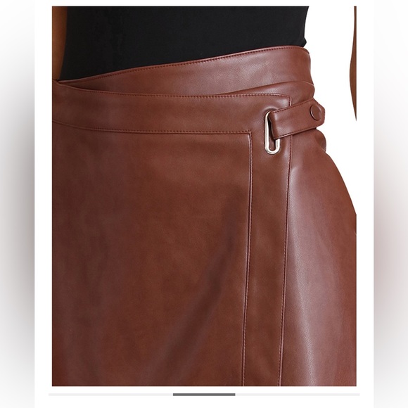 NWT Bagatelle Faux Leather A-Line Midi Skirt - Picture 3 of 4